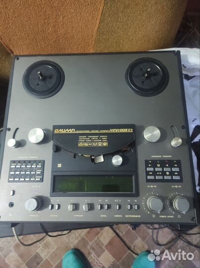 Катушечный магнитофон