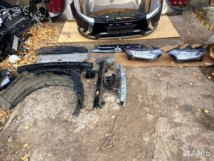 Передняя часть рестайлинг 3 Mитсубиси Aутлендеp 3
