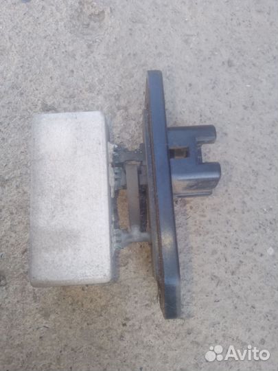 Реостат отопителя Toyota Corolla ee111