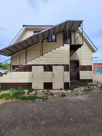 Дом 256,1 м² на участке 6 сот.