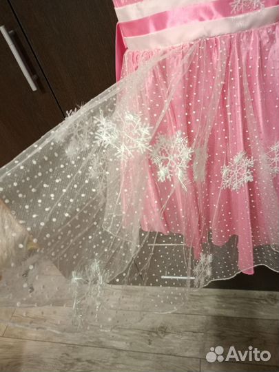 Платье праздничное