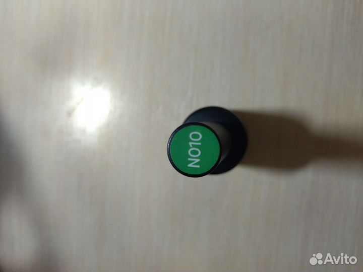 Гель лак awix professional N010 неон зелёный