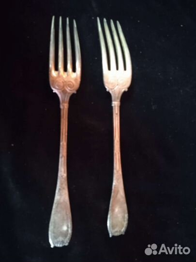 Вилка стариная с головой льва