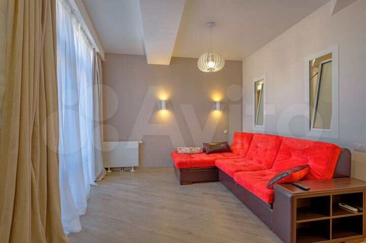 2-к. квартира, 77 м², 10/16 эт.