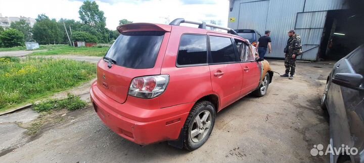 Кузов mitsubishi outlander 1 cu 2.4 АКПП