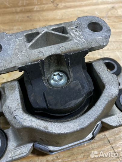 Подушка двигателя левая Volvo S80 AS60 B5254T 2011