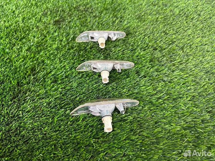 Повторитель поворота в крыло Bmw 5 E60 M54B30 2003