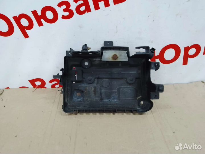 Площадка под аккумулятор opel corsa d