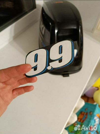 Наклейка на лодочный мотор 9.9