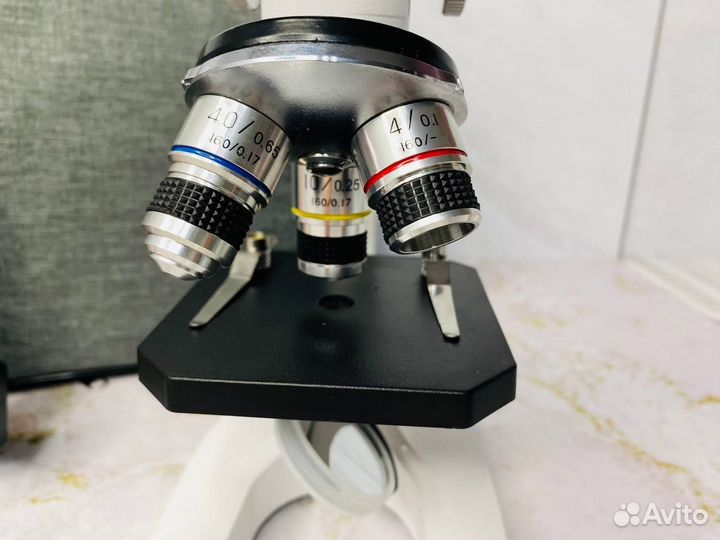 Микроскоп биологический