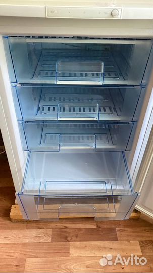 Морозильная камера бирюса 14