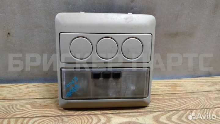 Плафон салонный Ленд Ровер Дискавери 3