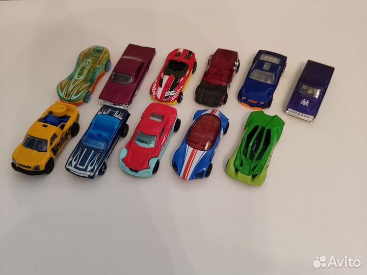 Hot wheels машинки