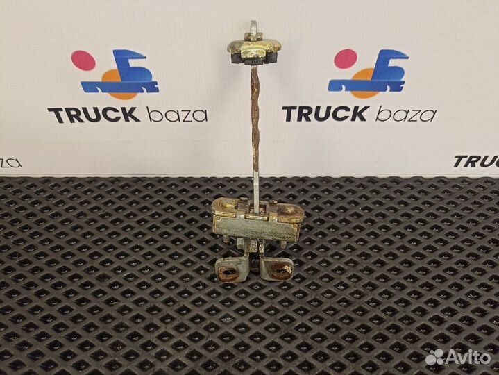 9737201516 Ограничитель двери правой