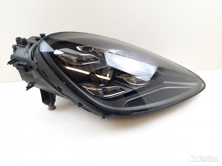 Фара правая Porsche Cayenne 3 2018-2022