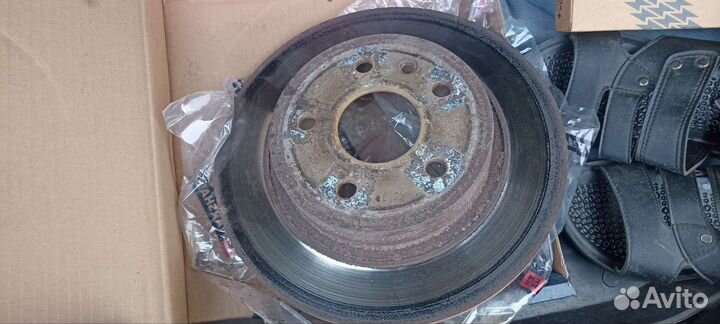 Задние Тормозные диски chevrolet cruze2шт1500