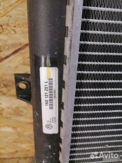 Радиатор охлаждения Volkswagen Touran 1T 1.4