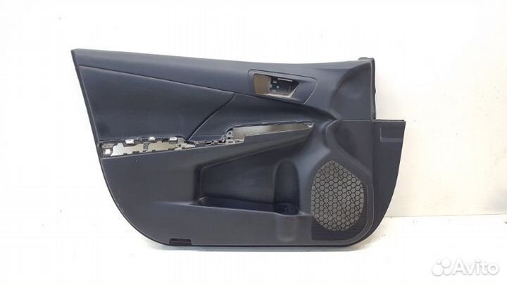 Обшивка двери передняя левая Toyota Camry V55