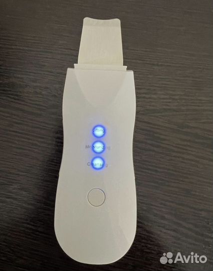 Ультразвуковой аппарат для чистки лица