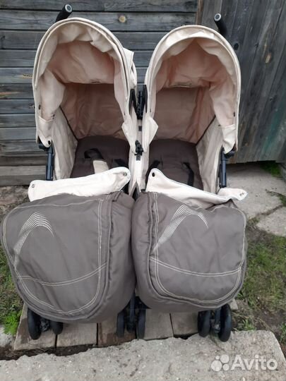 Коляска для двойни