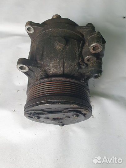 Компрессор конд. Volkswagen Passat B4 94-97г