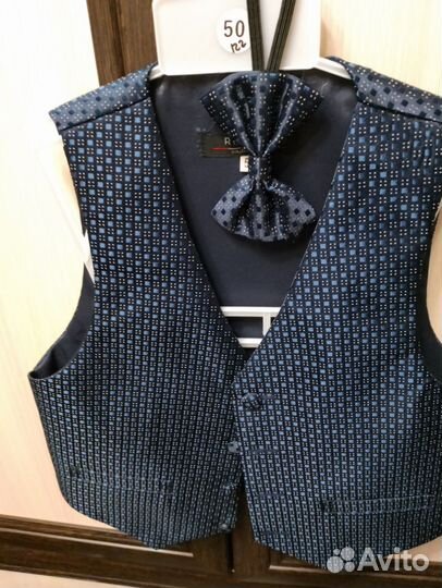 Жилетка с бабочкой