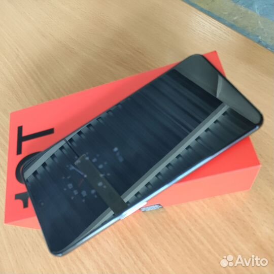 OnePlus 10T, 8/128 ГБ