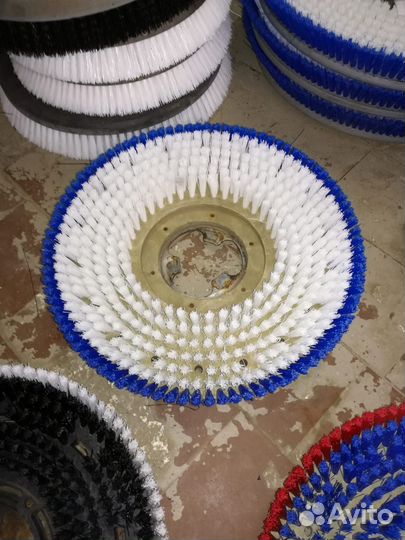 Замена ворса на щетках поломоечных машин