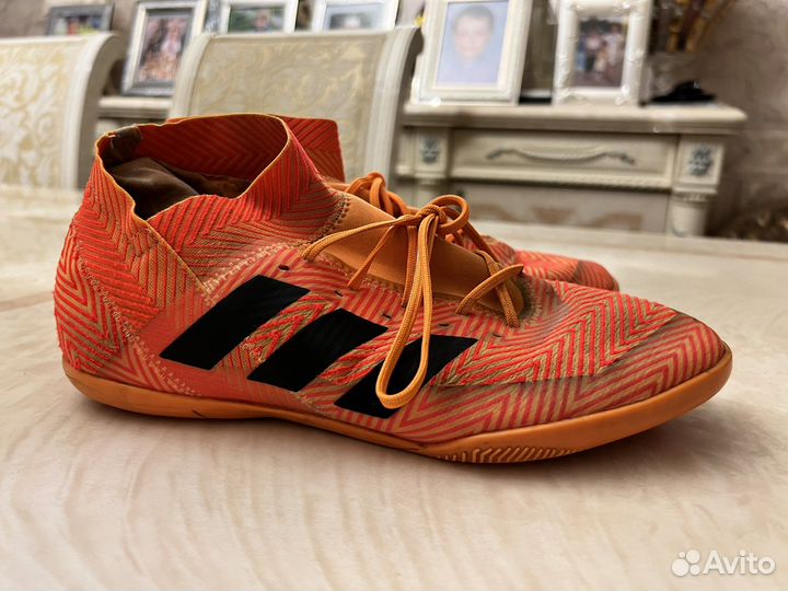 Футбольные бутсы adidas 42 размер