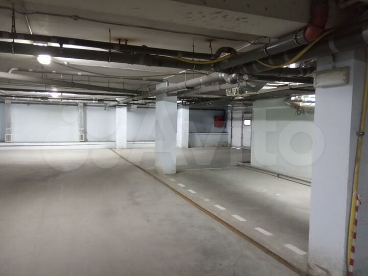 Машиноместо, 15 м²