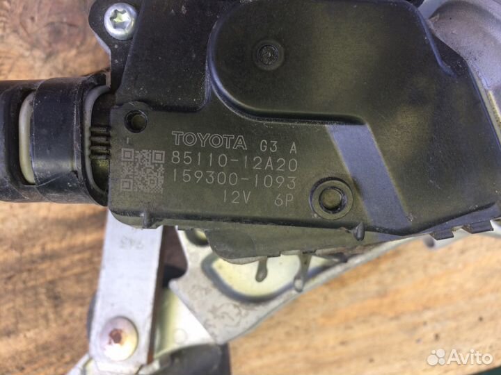 Трапеция стеклоочистителей Toyota Corolla 150