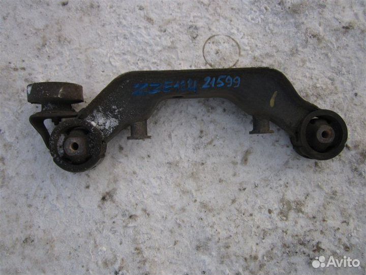 Крепление редуктора Toyota Corolla Spacio ZZE124