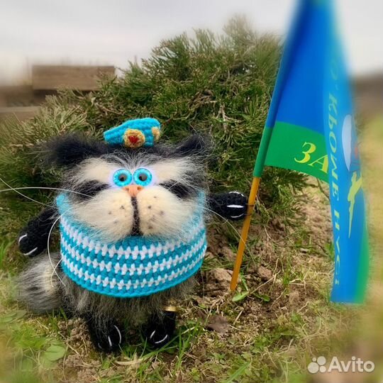 Кот Мурзик вдв-шник с флагом