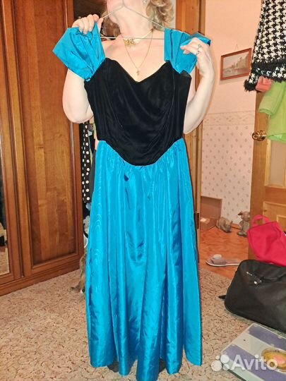 Нарядное платье