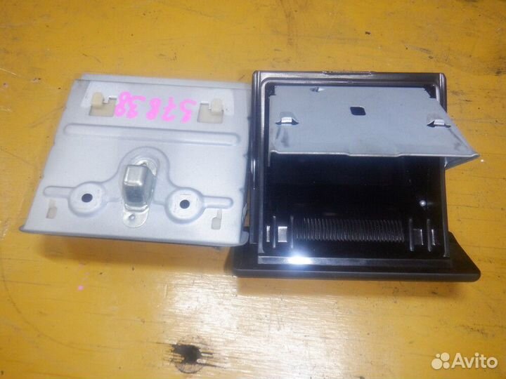 Пепельница передняя Toy/ LC Prado/ KDJ95W,KZJ95W,V