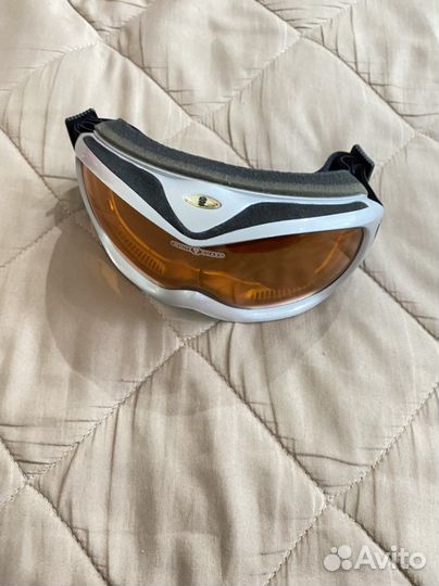 Очки горнолыжные с защитой от солнца