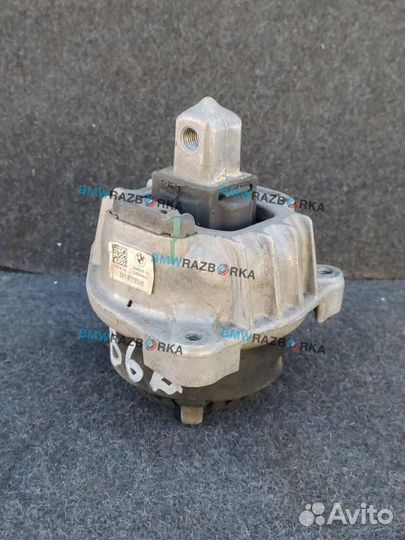 Подушка крепления двигателя левая BMW 7 6777373