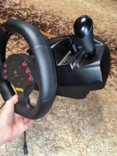 Продаю руль momo racing