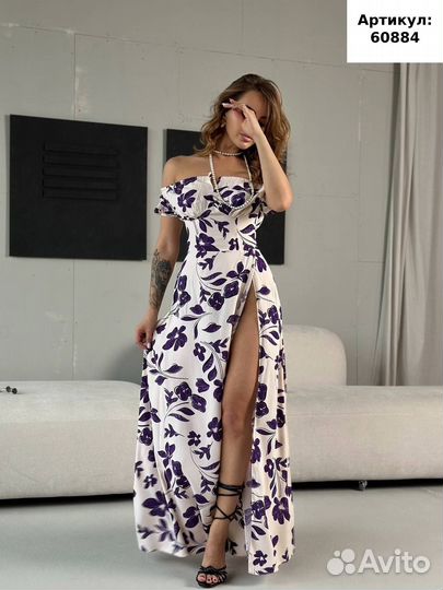 Платье с разрезом