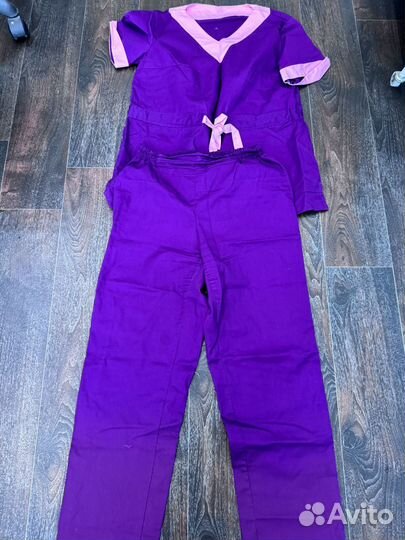 Форма для мастера маникюра