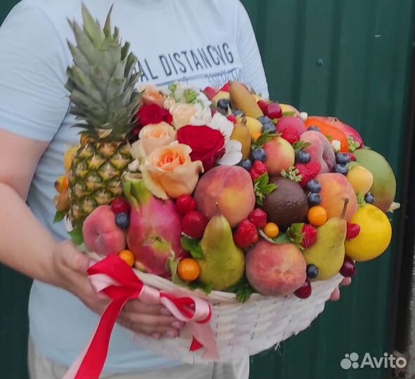 Съедобные букеты / Корзина фруктов