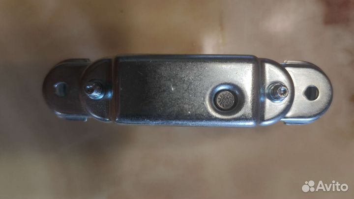 Петли для дверей