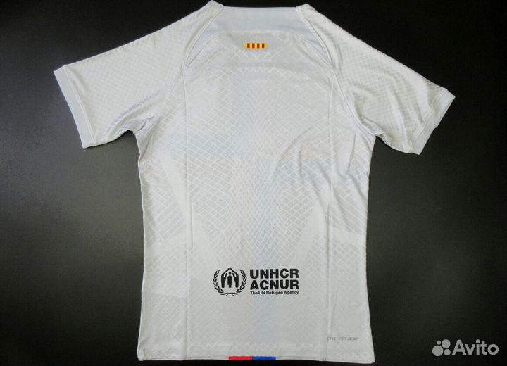 Форма третья гостевая Барселона сезон 23/24