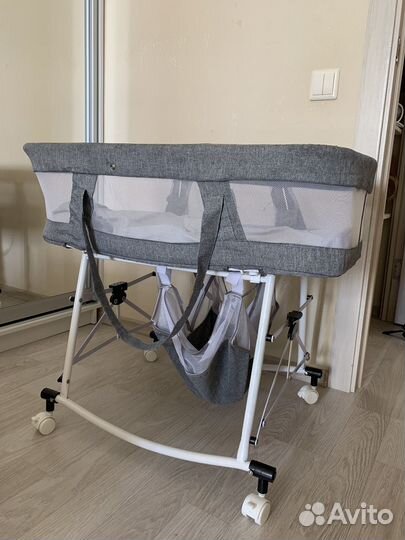 Прикроватная кроватка