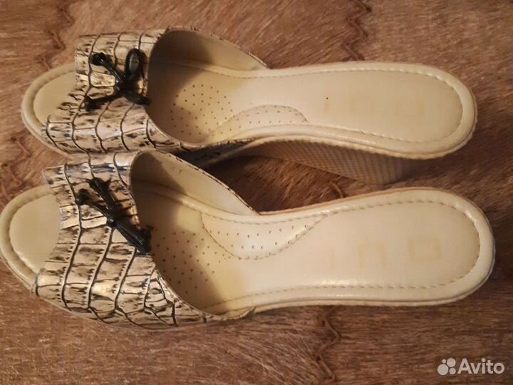 Шлепанцы женские 40 размер