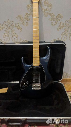 Music Man Silhouette Special (Fender & PRS)