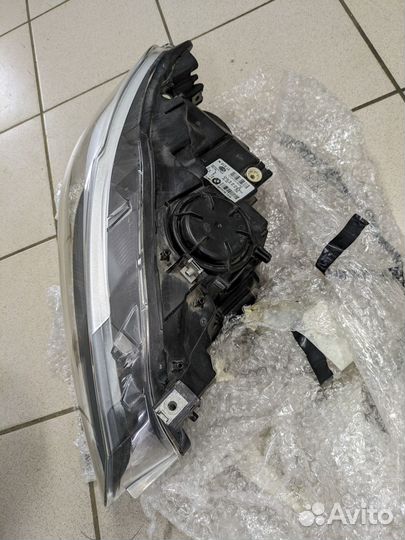 Фара правая BMW F20 F21 дорестайлинг галоген