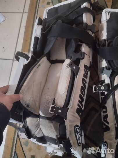 Вратарские щитки vaughn
