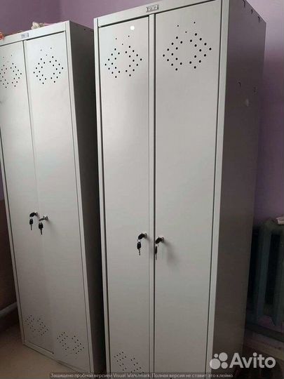 Шкаф металлический для одежды