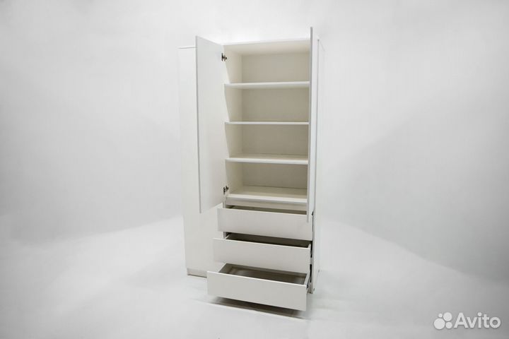Шкаф белый